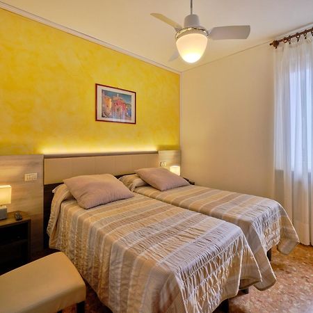 Piccolo Hotel Garda  Bagian luar foto