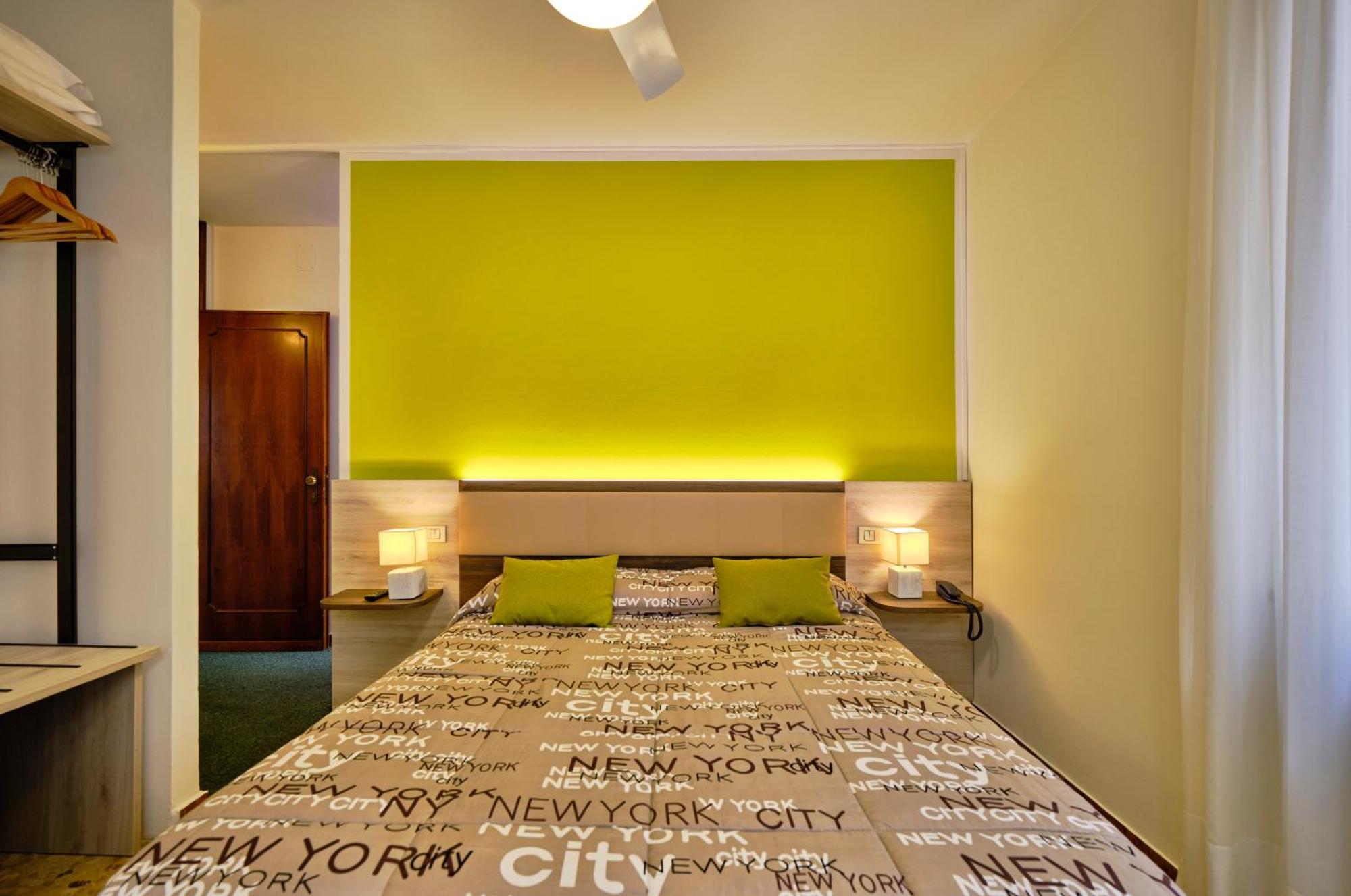 Piccolo Hotel Garda  Bagian luar foto