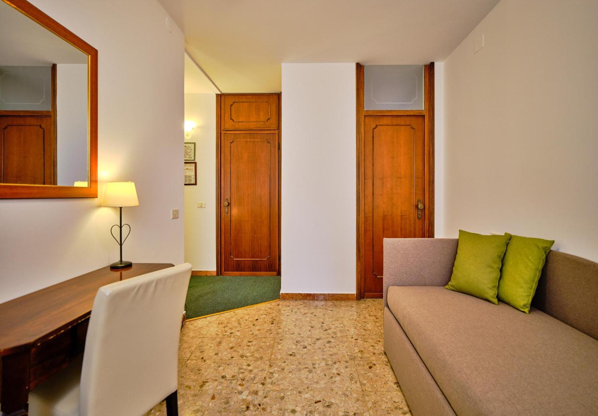 Piccolo Hotel Garda  Ruang foto